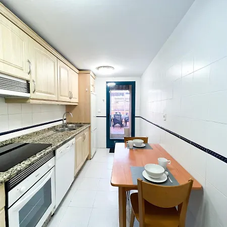 Apartment Apartamento 3 Dormitorios En Centro De Con Parking Privado
