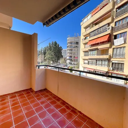Apartment Apartamento 3 Dormitorios En Centro De Con Parking Privado Marbella