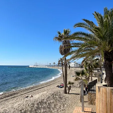 Apartamento 3 Dormitorios En Centro De Con Parking Privado Apartment Marbella